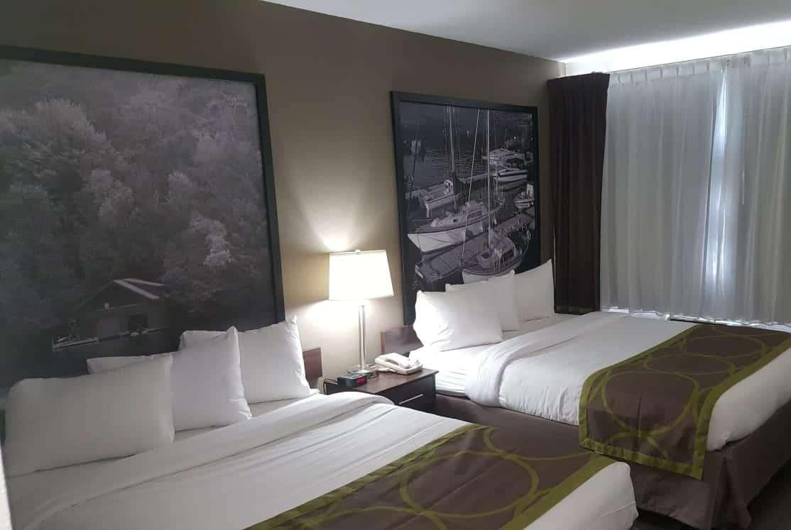 Super 8 By Wyndham On