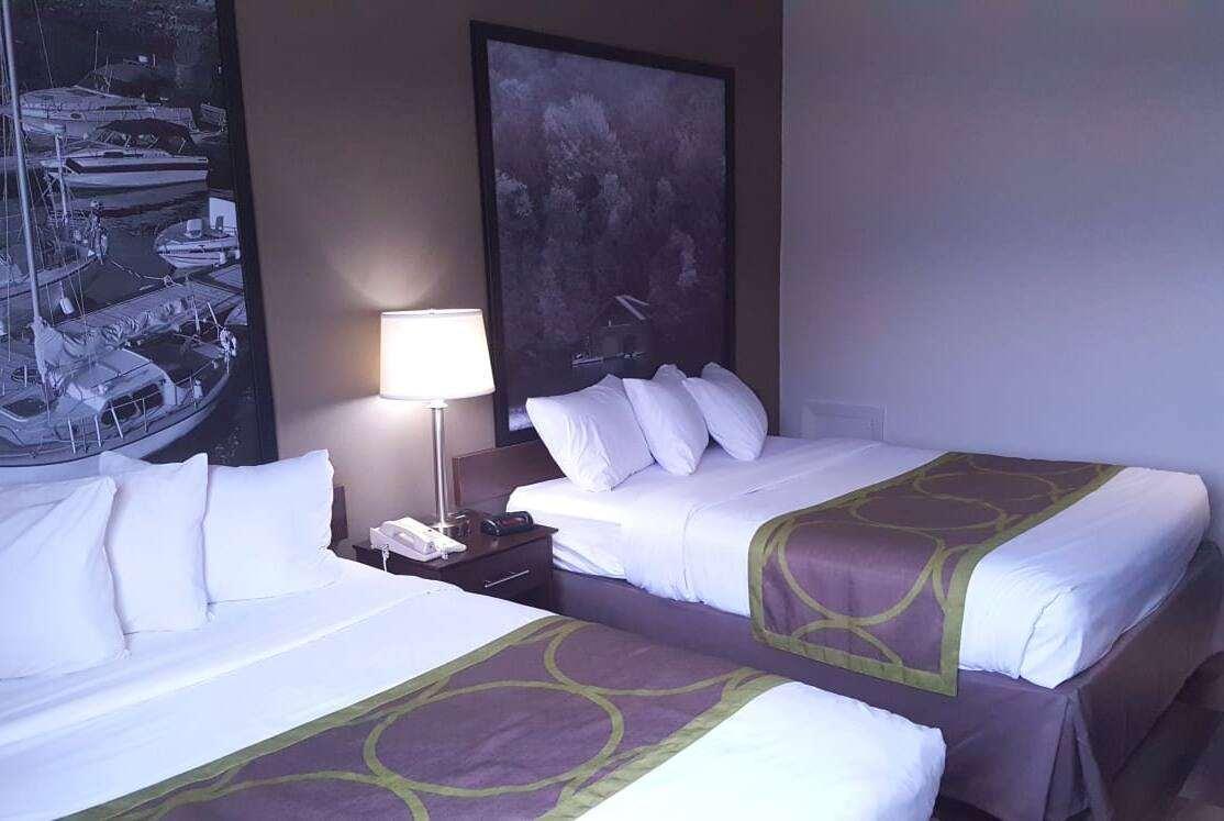 Super 8 By Wyndham On Hotel