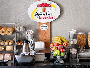 Super 8 By Wyndham On Hotel