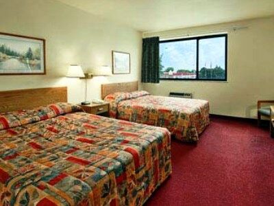 Super 8 By Wyndham On Sarnia